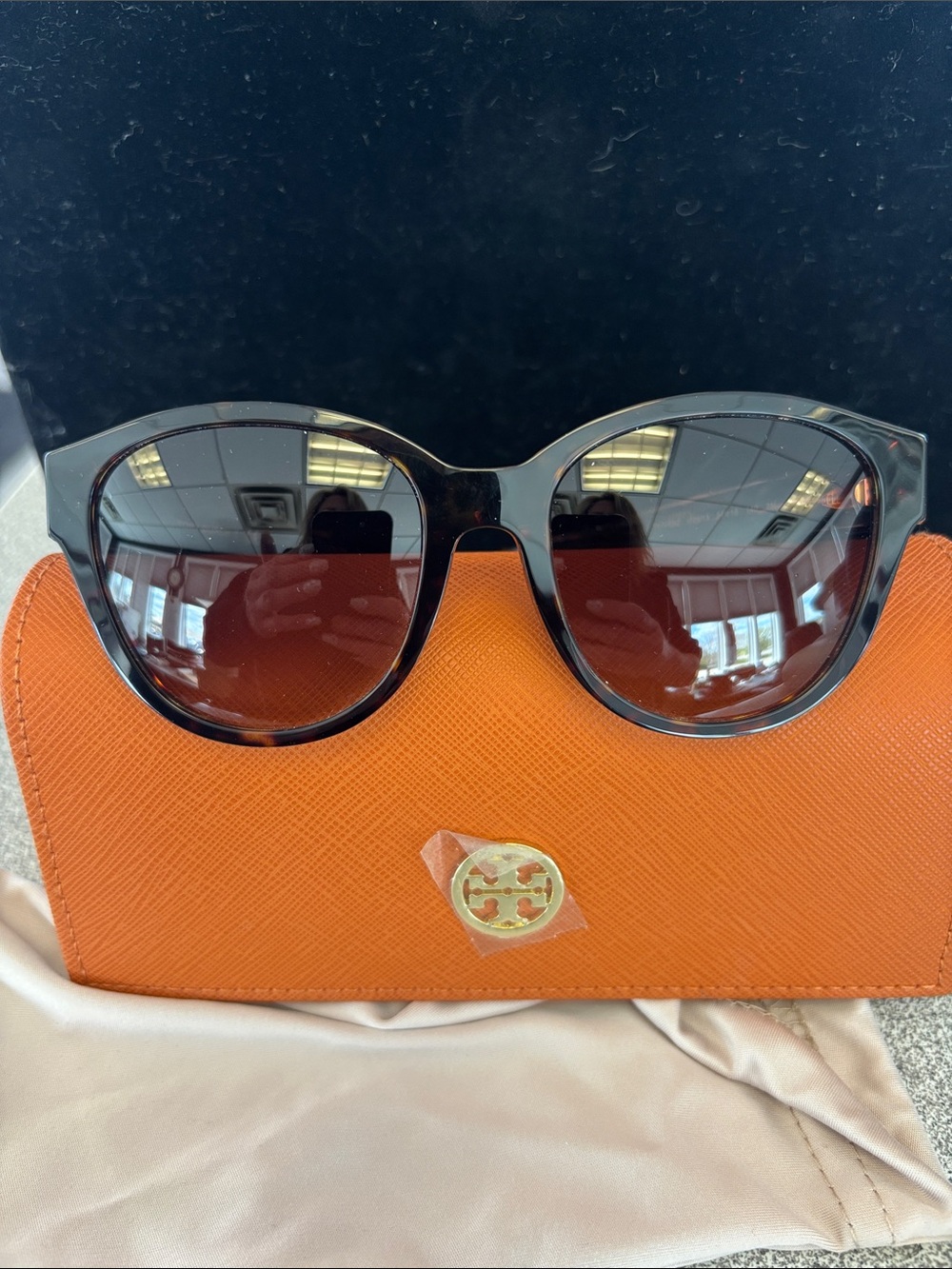 Tory Burch Glossy Dark Tortoise Sunglasses with Brown Gradient Lenses